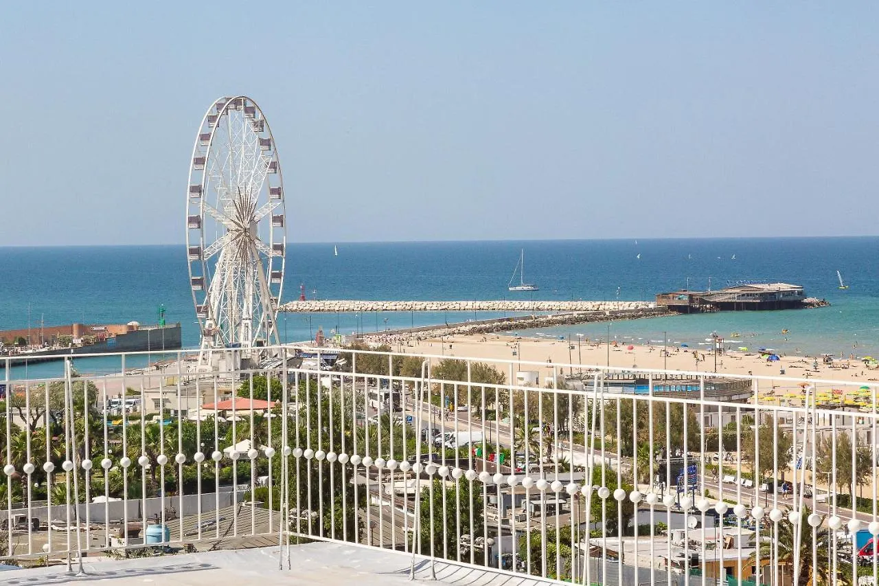 Hotel Milton Rimini 4*,