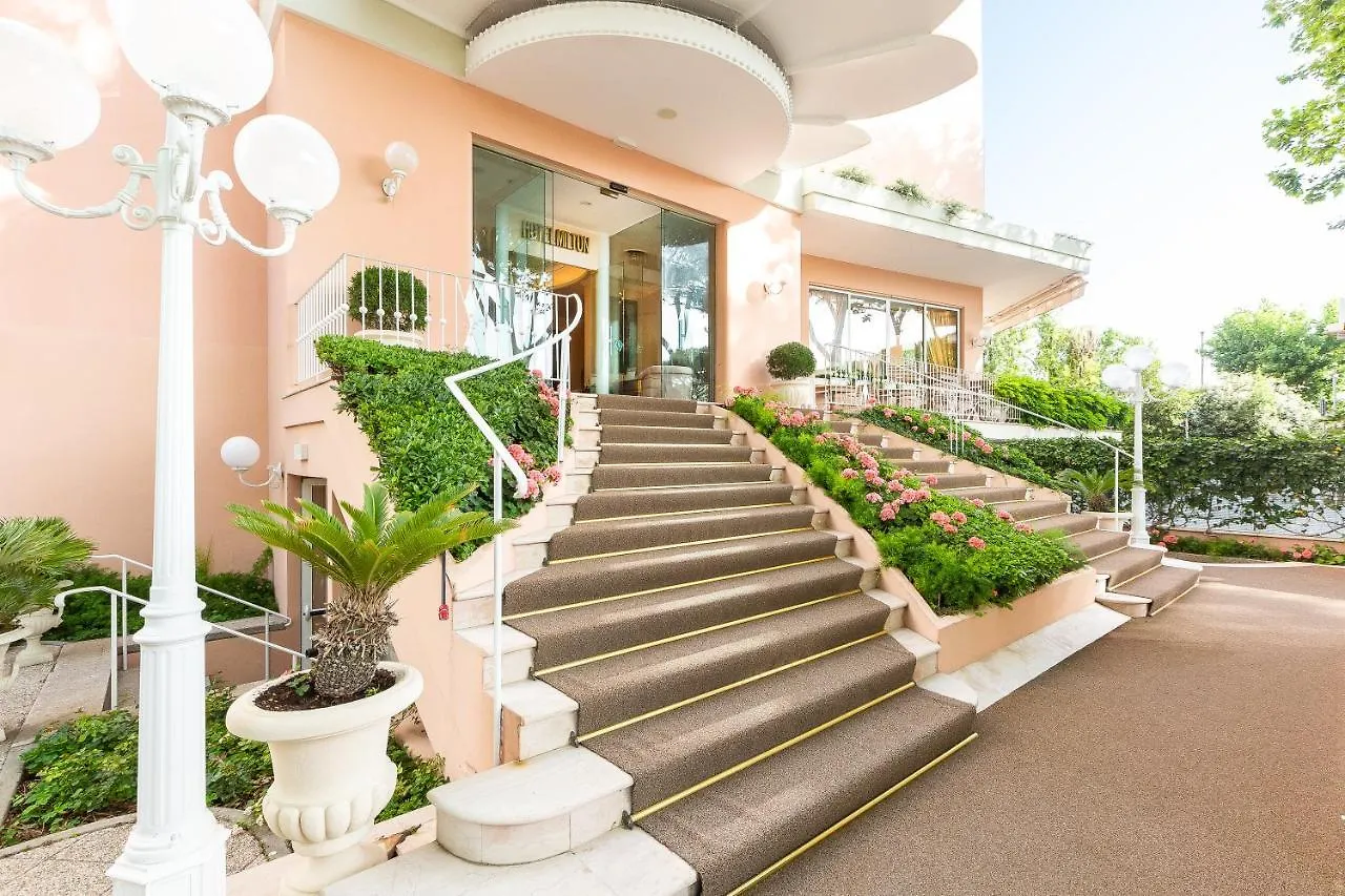Hotel Milton Rimini 4*,
